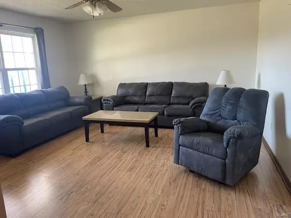 Troy, IL 62294,421 Orchard CT