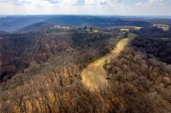 Batchtown, IL 62006,986 Franklin Hill RD