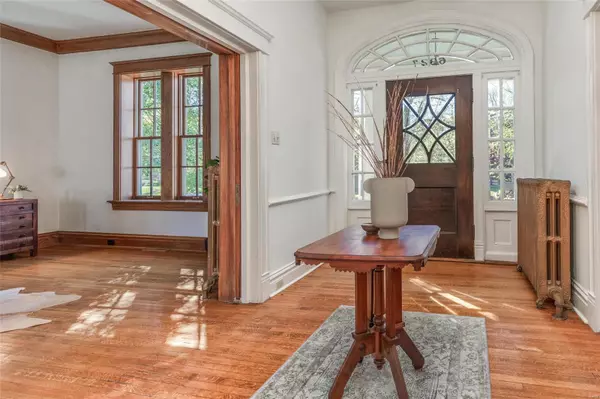 St Louis, MO 63130,6327 Westminster PL