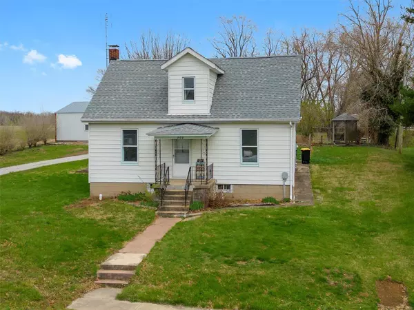 Alhambra, IL 62001,202 Goose ST