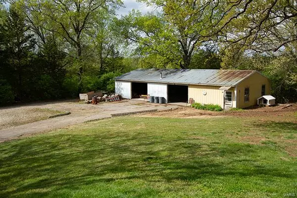 Troy, MO 63379,2140 Country LN