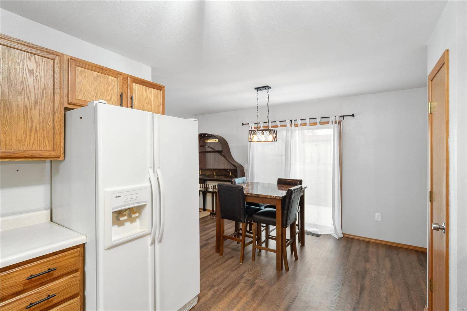 Belleville, IL 62221,320 Ballina LN