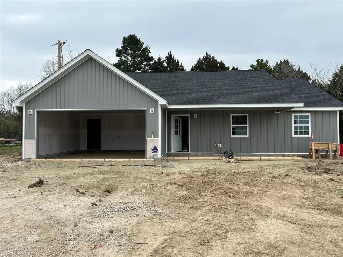 Cuba, MO 65453,100 Woodbury Lane