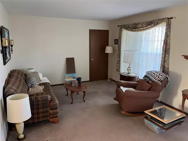 Troy, MO 63379,1311 Shagbark CT