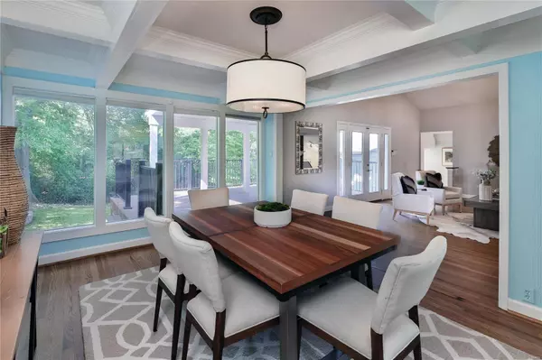 St Louis, MO 63141,13 N Tealbrook DR