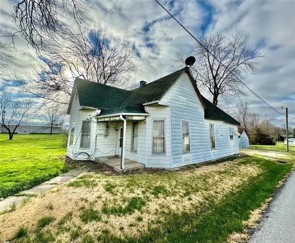 Lewistown, MO 63452,101 S Maple ST
