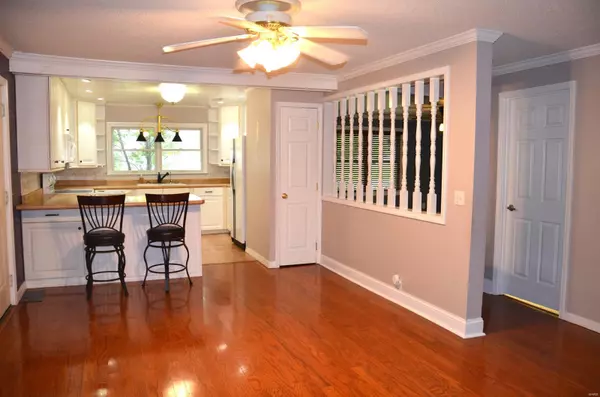 Dexter, MO 63841,715 W Bain