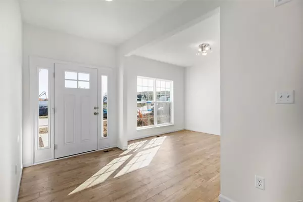Oakville, MO 63129,7406 Shadow Point DR
