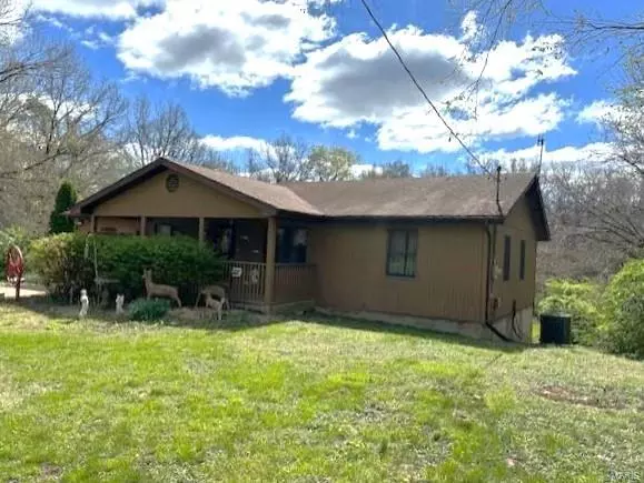 382 Highway At, Villa Ridge, MO 63089