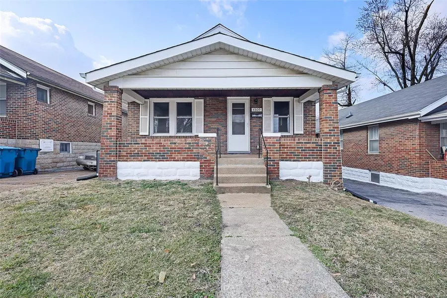 4309 Rosewood AVE, St Louis, MO 63120
