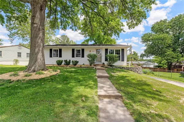 Manchester, MO 63011,606 Vitry DR