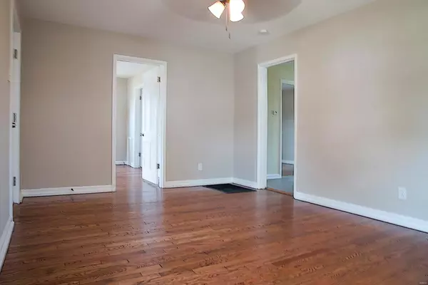 Normandy, MO 63121,5309 Kirkland DR