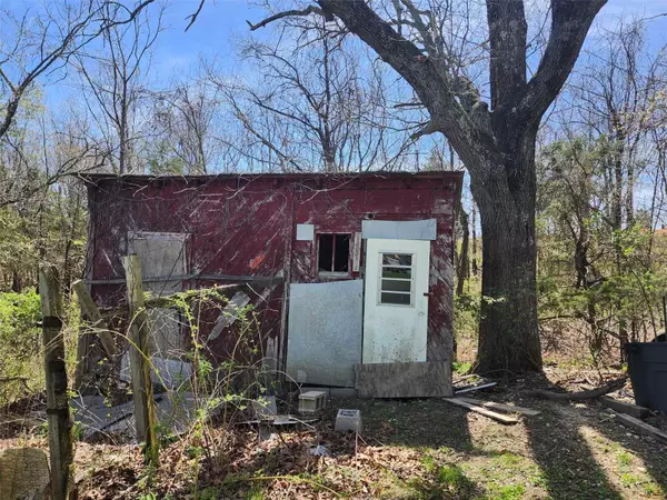 Cabool, MO 65689,3801 M- BADO ROAD