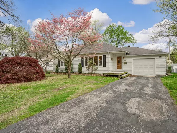 Belleville, IL 62226,1607 Berkley LN