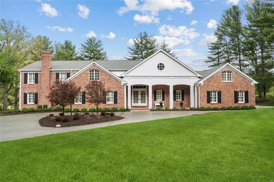 14 Bellerive Country Club, Town And Country, MO 63141