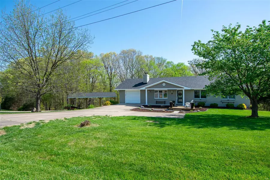 12364 County Road 4039, Holts Summit, MO 65043