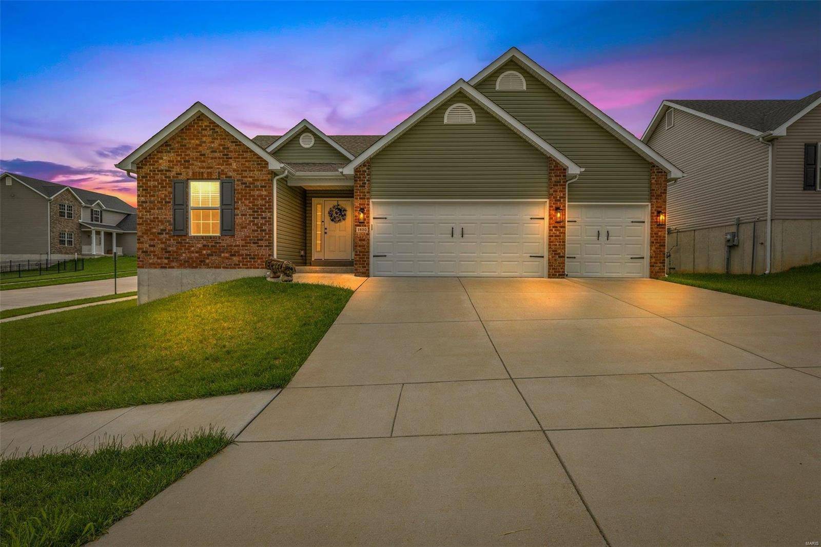1820 Sunset Rdg, Festus, MO 63028