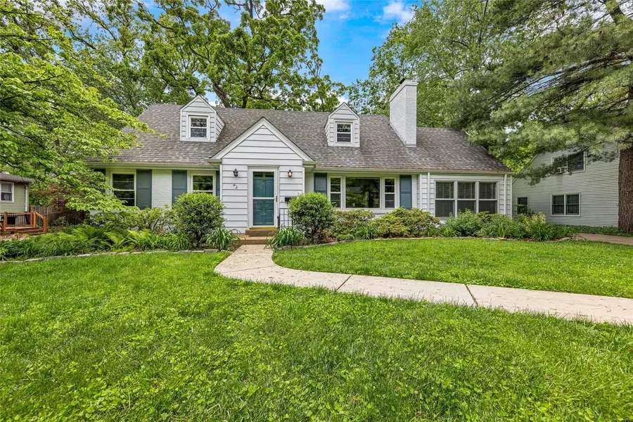 42 W Glendale RD, St Louis, MO 63119