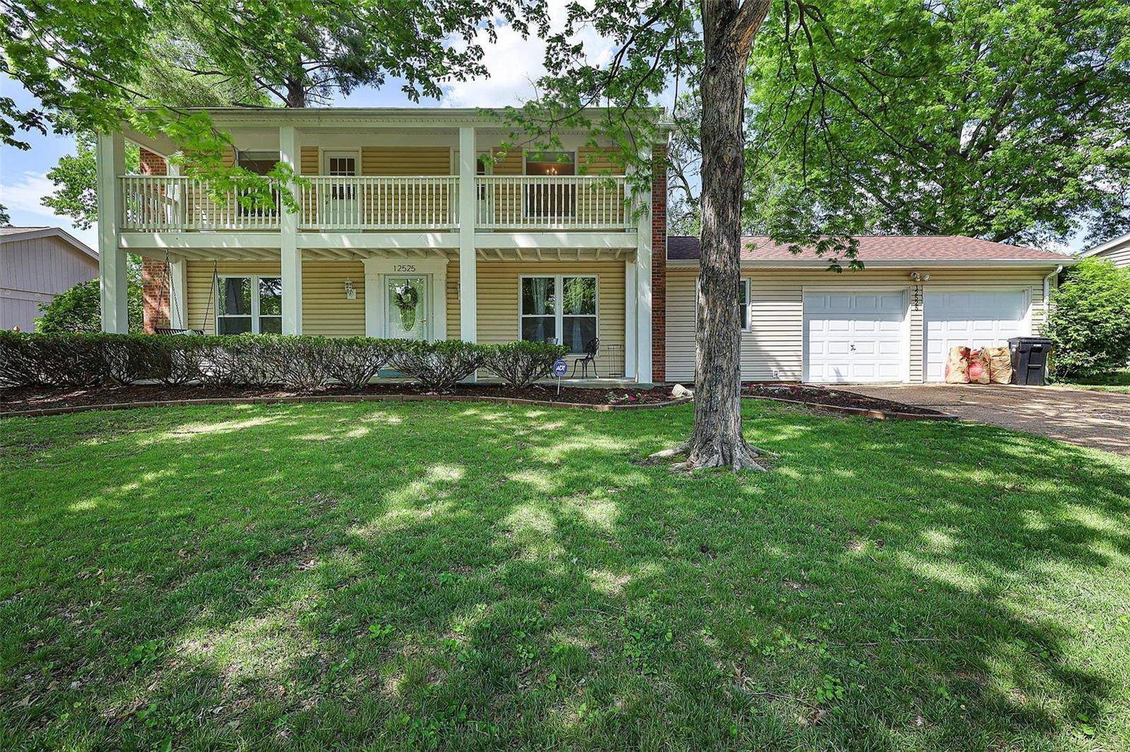 12525 Larkwood DR, St Louis, MO 63146