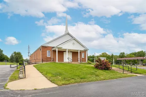 St Louis, MO 63114,11211 Midland BLVD