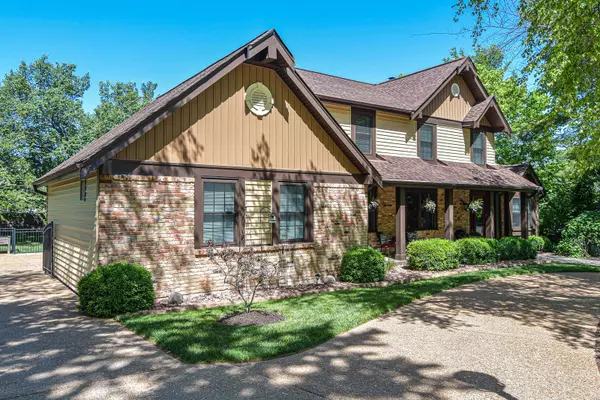 Chesterfield, MO 63017,401 Hunters Hill DR