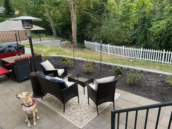 University City, MO 63130,1073 N Jackson AVE