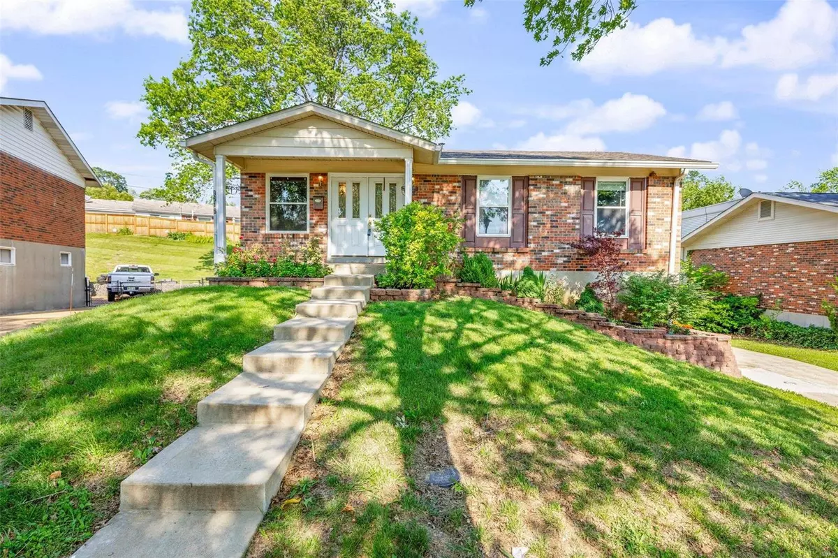 Affton, MO 63123,9616 Antonette Hills Dr.