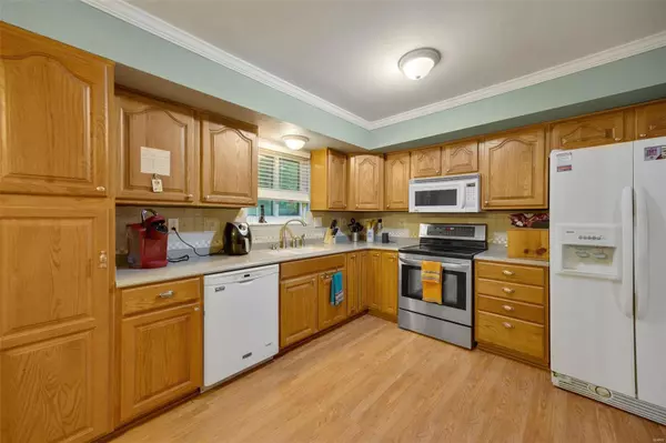 Imperial, MO 63052,1721 Woodwind DR