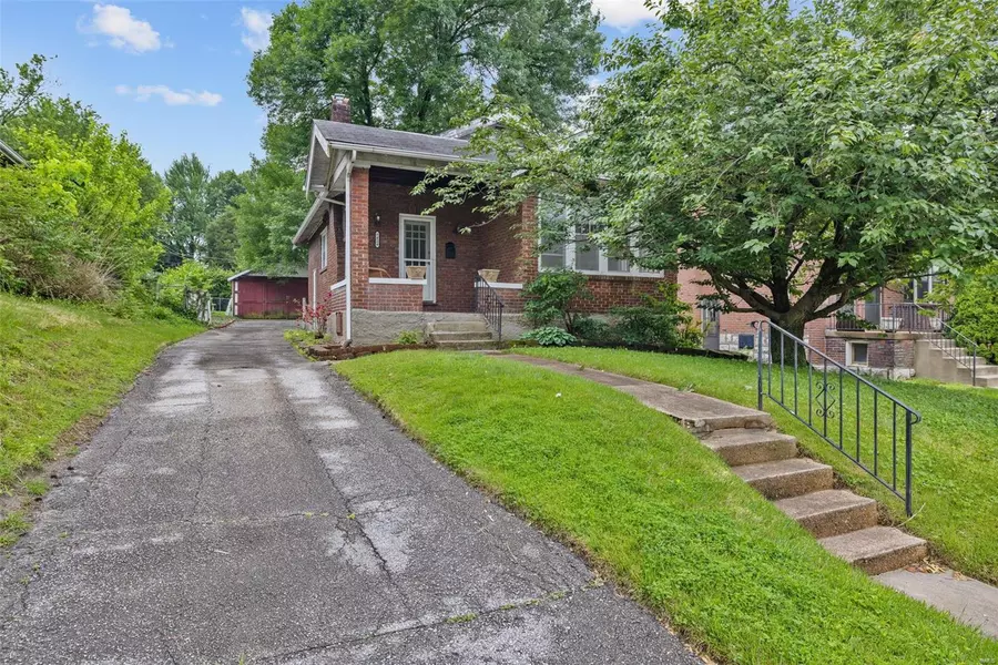 7424 Wise AVE, Richmond Heights, MO 63117