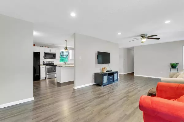Festus, MO 63028,521 Cedar LN
