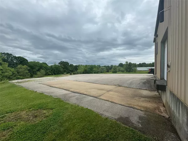 Truesdale, MO 63380,8000 S Spoede LN