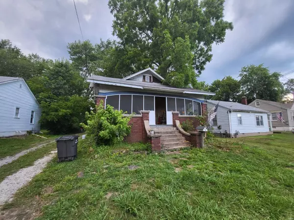 712 N Carico, Carbondale, IL 62901