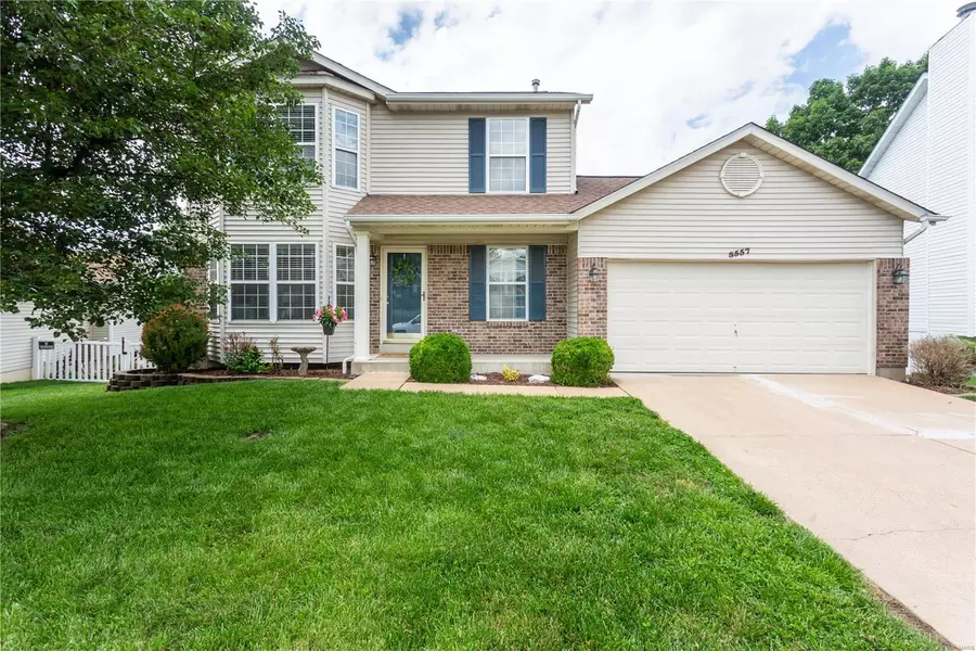 5557 Oakville Heights CT, St Louis, MO 63129