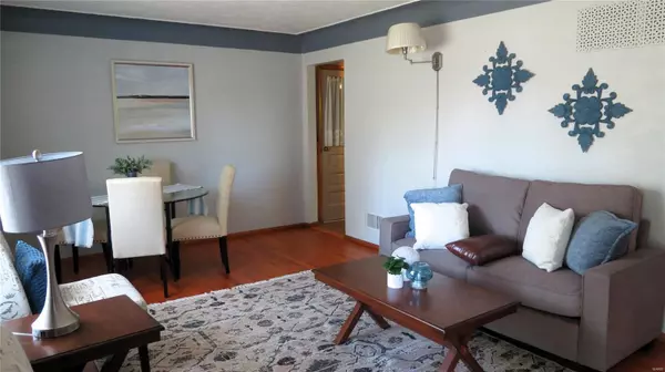 East Alton, IL 62024,403 Florida DR