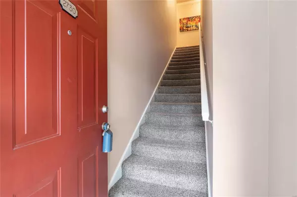 Rock Hill, MO 63124,2730 McKnight Crossing CT