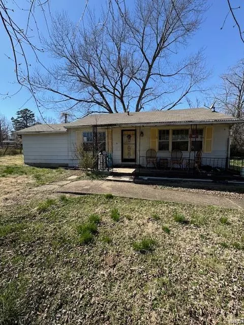 Salem, MO 65560,101 S Jackson St