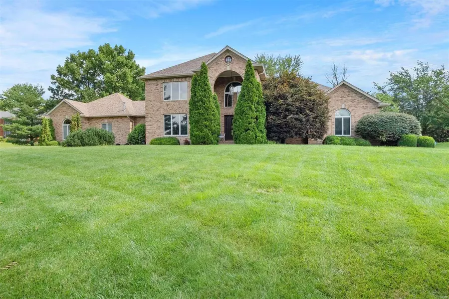 11949 Ladue RD, Creve Coeur, MO 63141