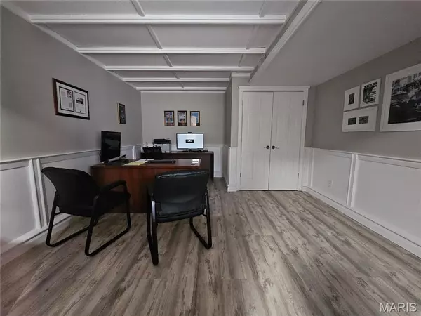 Ste Genevieve, MO 63670,504 S 4th ST