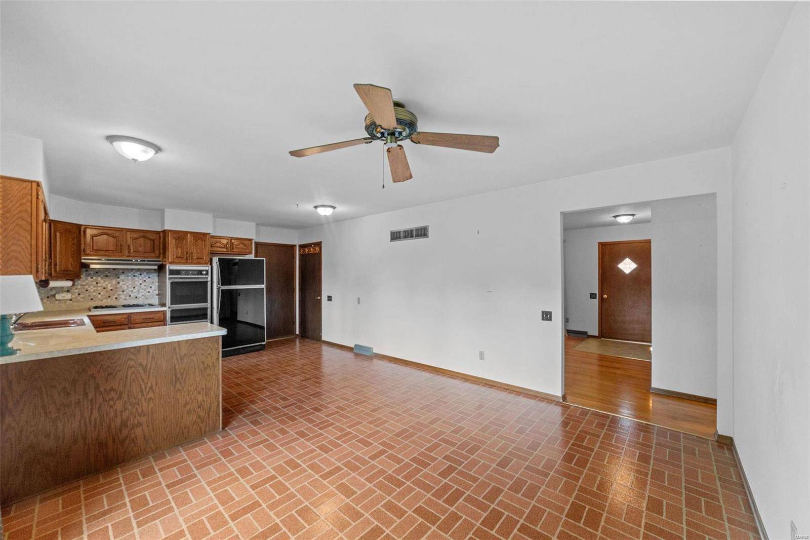 St Charles, MO 63301,725 Apricot DR