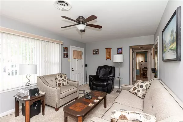 St Ann, MO 63074,3304 Saint Joachim LN