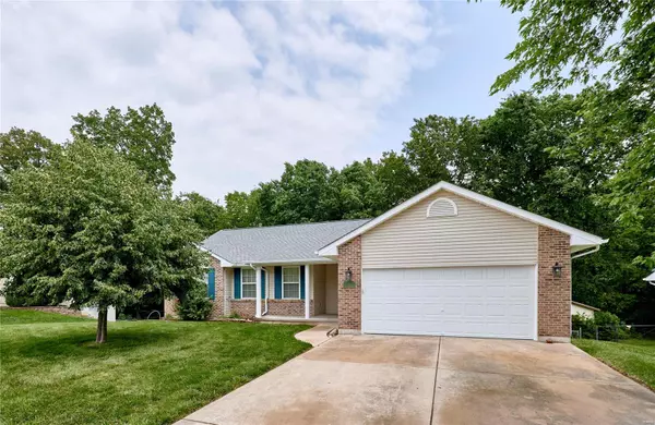 12 Scarlet Oak CT, Troy, MO 63379