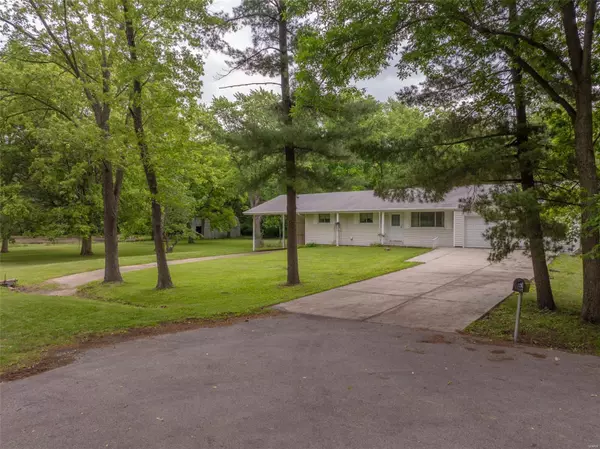 Unincorporated, MO 63304,1398 Valli LN