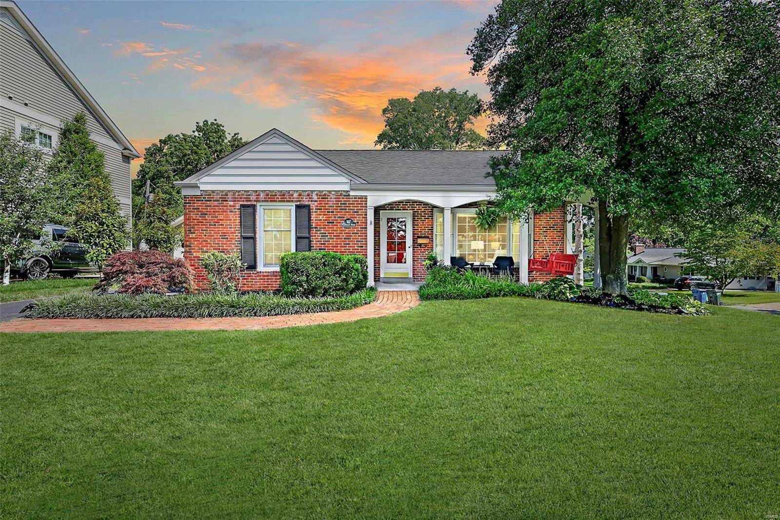 751 W Kirkham AVE, St Louis, MO 63122