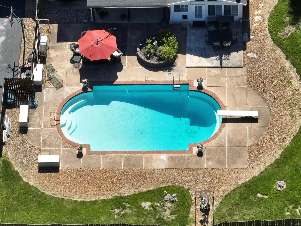 St Louis, MO 63141,428 Hammersmith RD