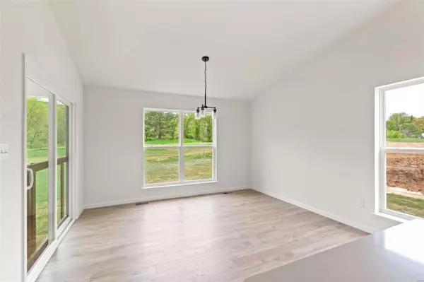Foristell, MO 63348,403 Honor Hill DR