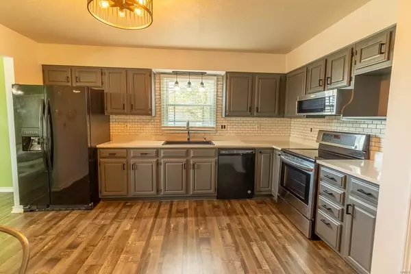 Hannibal, MO 63401,42 Brook Road