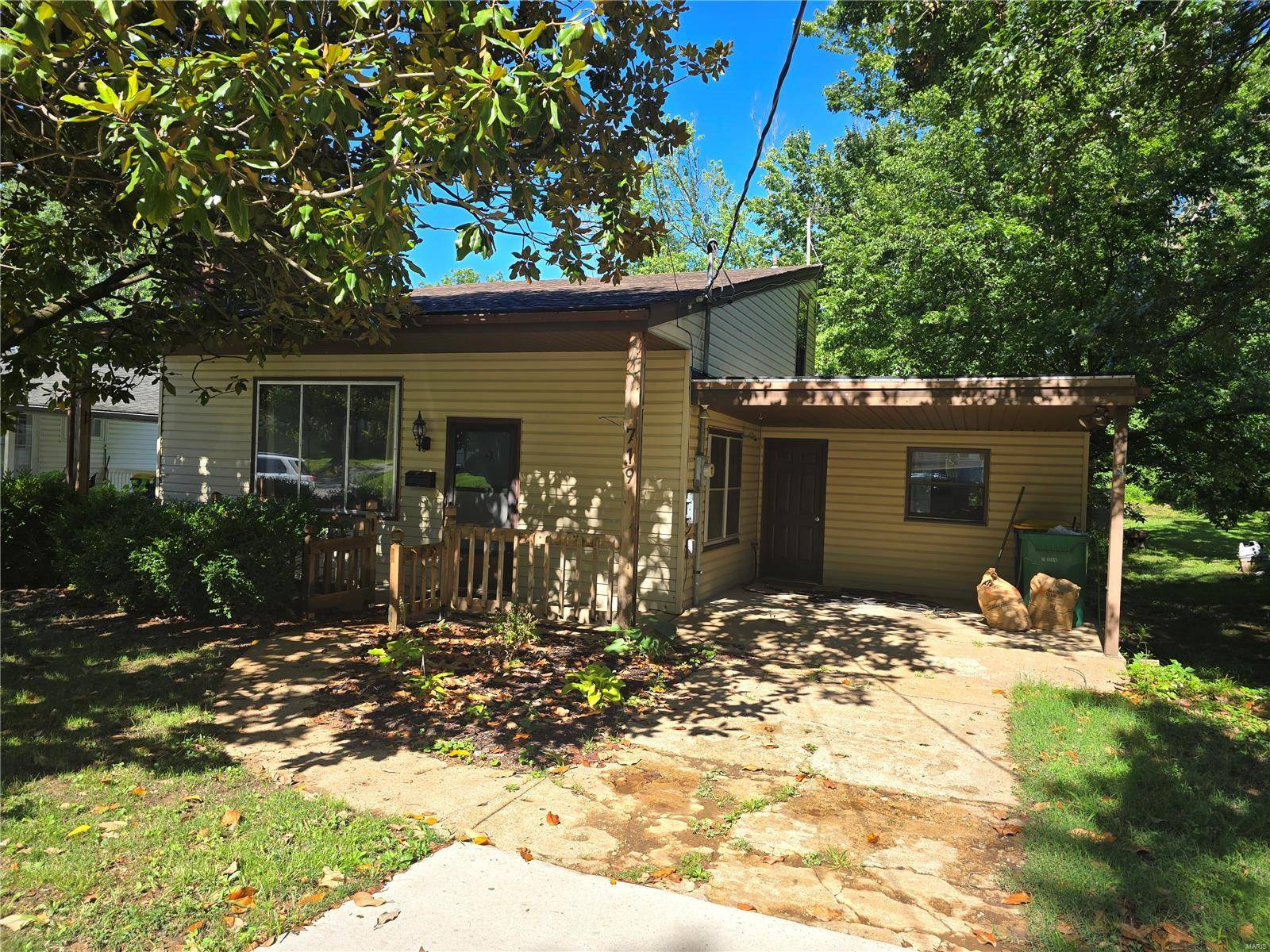 719 Joachim, Festus, MO 63028