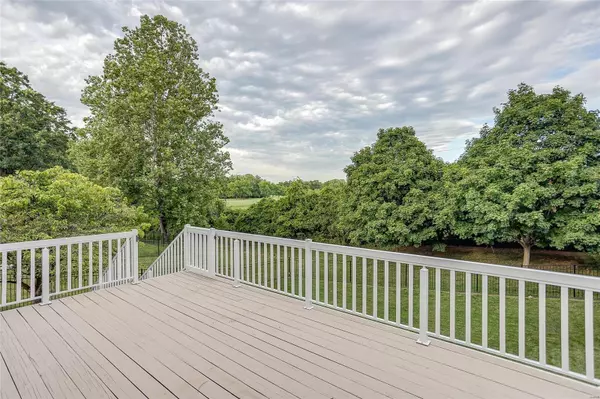 Godfrey, IL 62035,5127 Riverwood DR