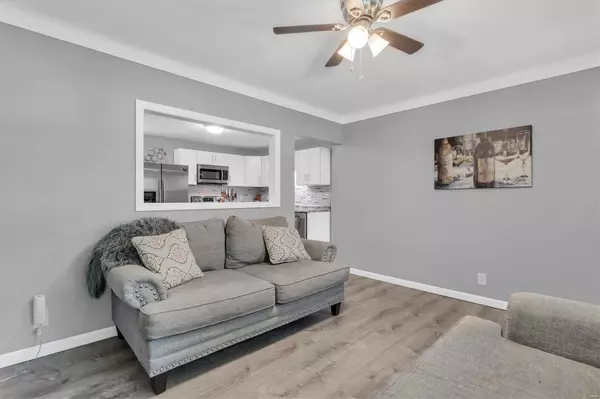 St Charles, MO 63304,867 Starlight DR