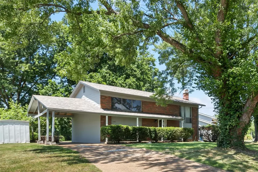 5391 Ville Maria LN, Hazelwood, MO 63042